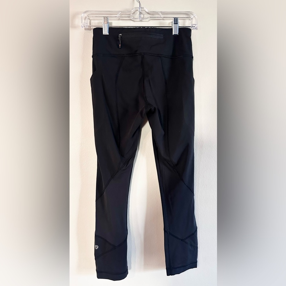 Lululemon Black 25” Leggings with Mesh Detail Size 2